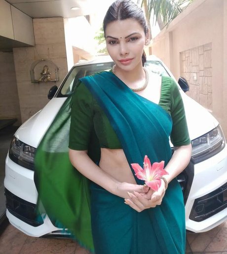 Sherlyn Chopra nude onlyfans pics