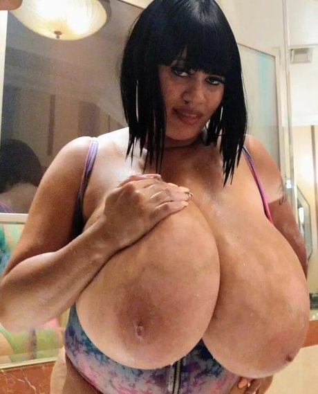 Roxi Red porn onlyfans