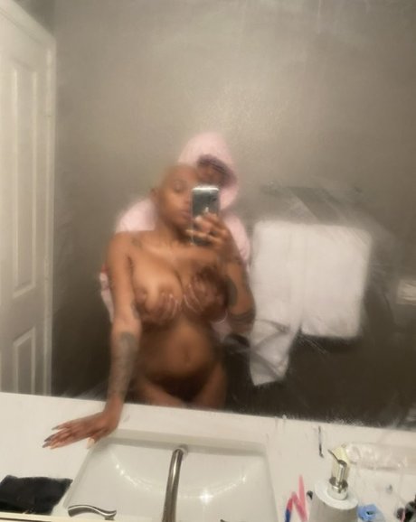 AllynRa onlyfans leaks.