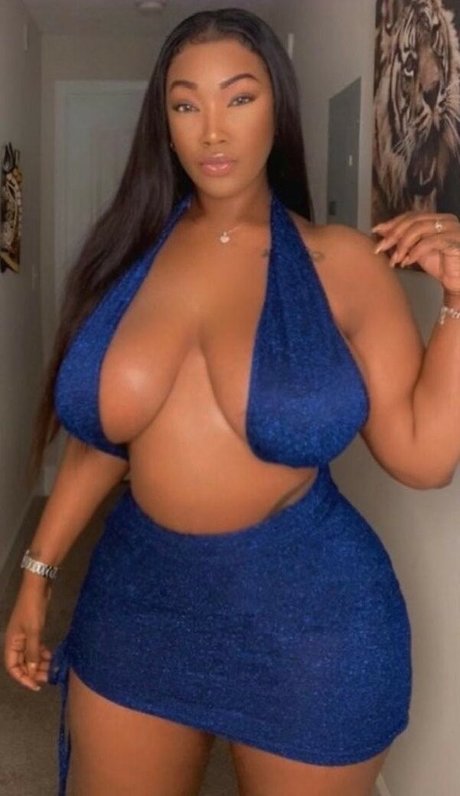 BlackBeautiful onlyfans model images