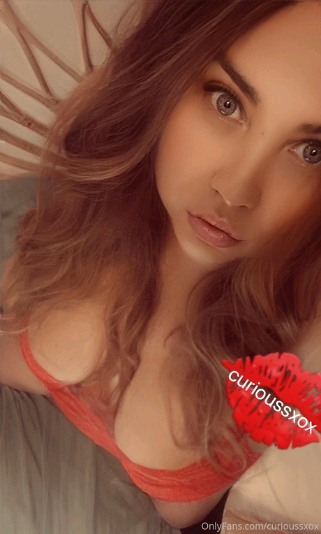 Curioussxox nude onlyfans leaked
