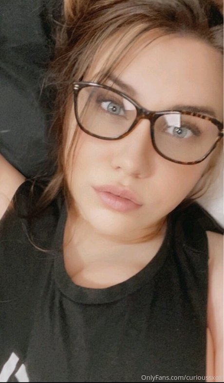 Curioussxox onlyfans nudes