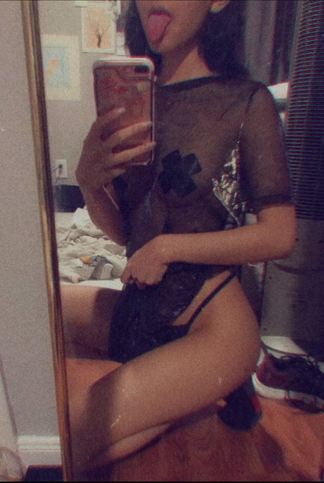 eveable onlyfans star