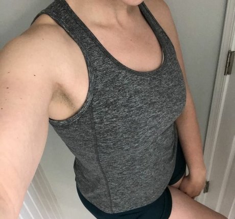 Emily Sequoia onlyfans.