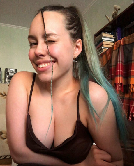 Lera Lera is on onlyfans