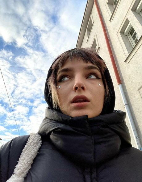 wet onlyfans hot sexy frame