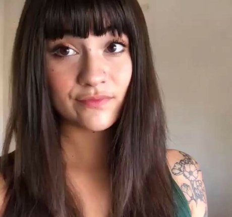 alicenocountry nude leaked onlyfans