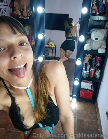goddesatenea nude onlyfans leak