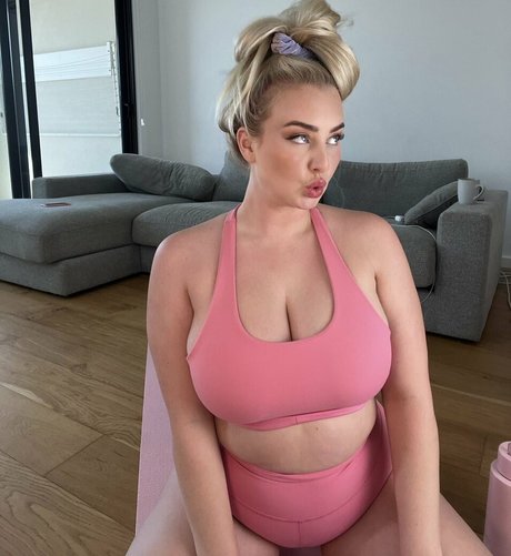 lucyadlernz leaked onlyfans