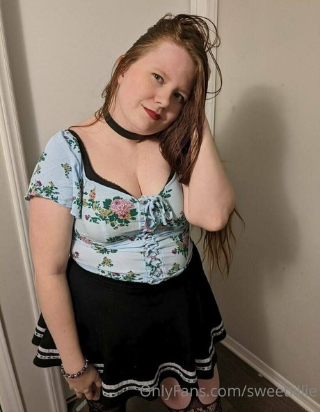 sweetlillie onlyfans leak fuck