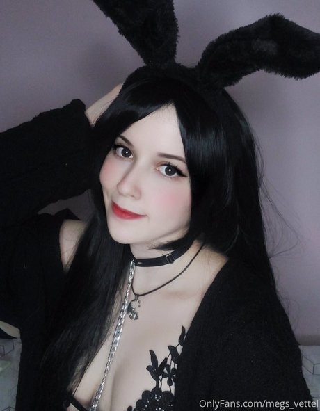 Megumi Vettel onlyfans model images