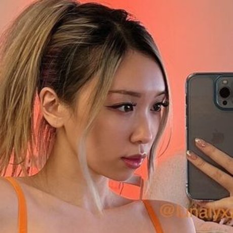 Luna Ly nude only fans