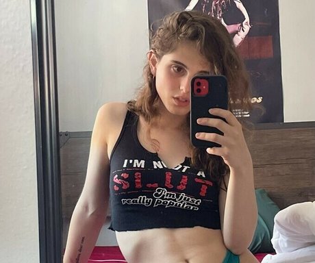 Helmet Girl strip onlyfans