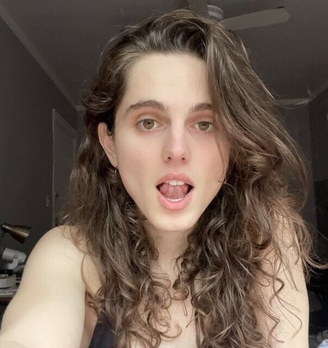 Helmet Girl onlyfans leak