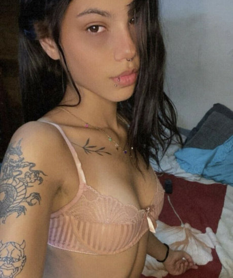 Mia Callegari onlyfans leaked