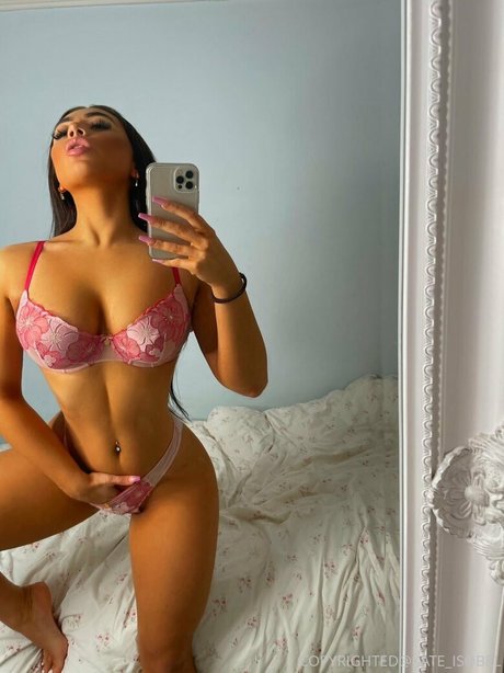 Kate Sharp onlyfans star