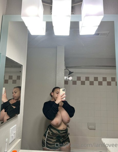 busty petite onlyfans nude render