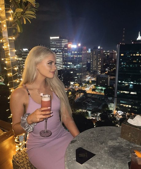 Claire Freeman onlyfans for free