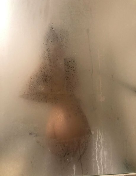 tululuhot naked on onlyfans