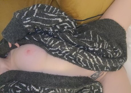 rrileyross lite nudes only fans