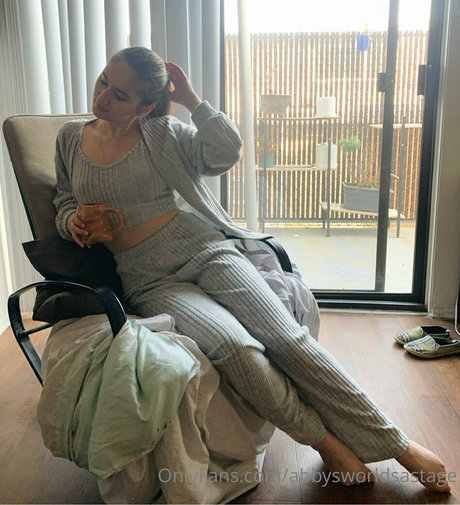 abbysworldsastage onlyfans nude leaked