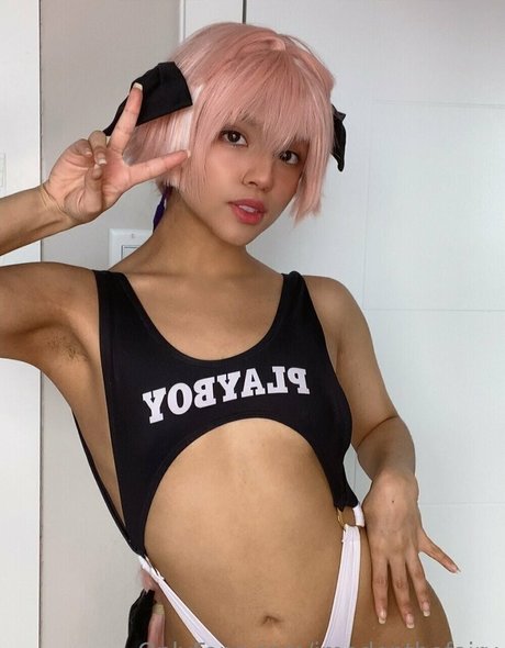 flat chested onlyfans top image