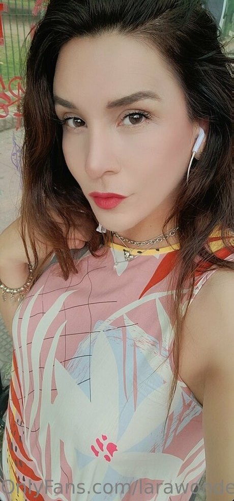 larawonder onlyfans content leaked