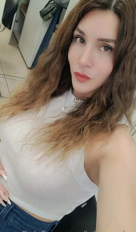 larawonder onlyfans mega