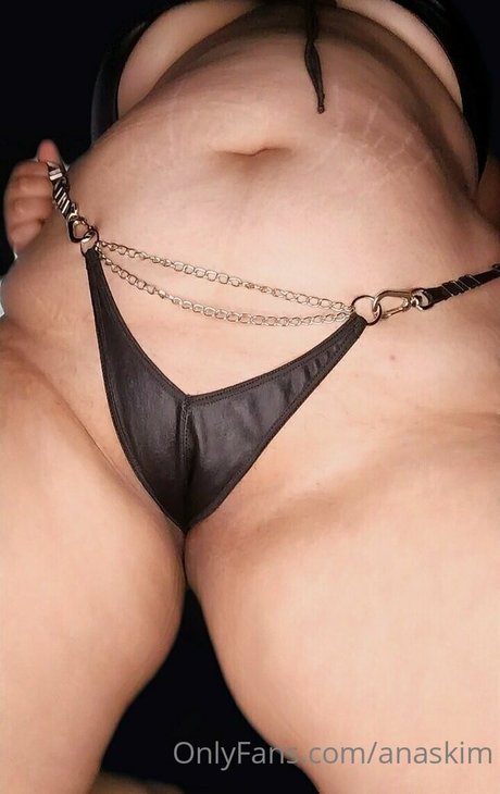 anaskim onlyfans pics