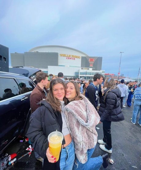 Veronicaa Zanotti onlyfans leams