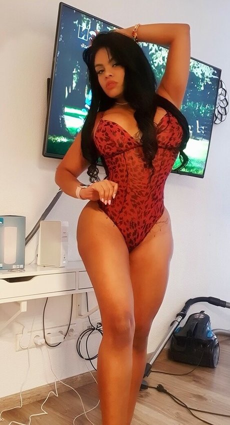 Rihanna Miller only fans pic