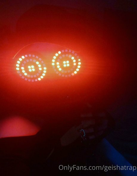 geishatrap onlyfans topless