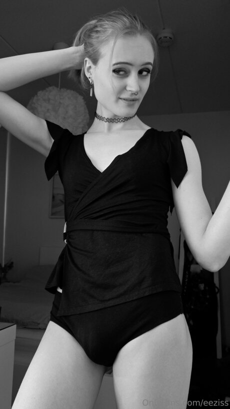 eeziss onlyfans images