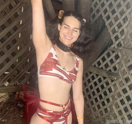 glitterishhh only fans leak porn