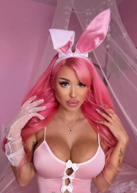 ursakura onlyfans xxx