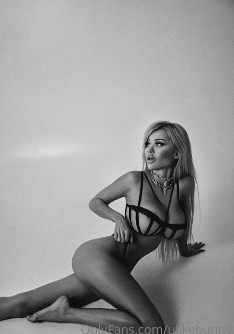 ursakura onlyfans picture