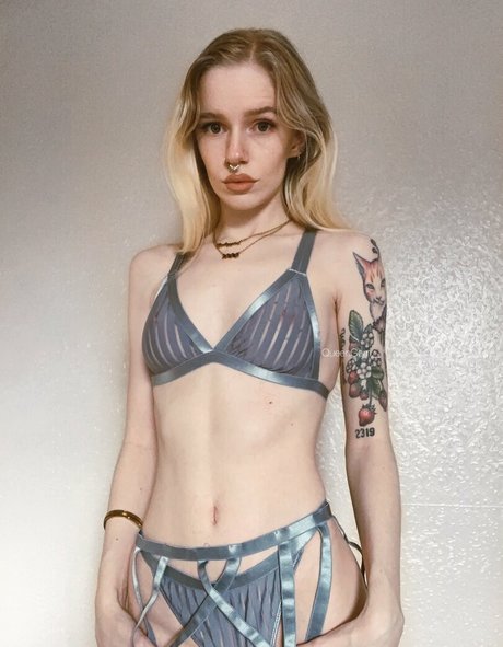 queengem__ onlyfans leaks.