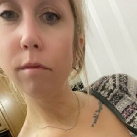 thisgirlwheelsamputee onlyfans porn