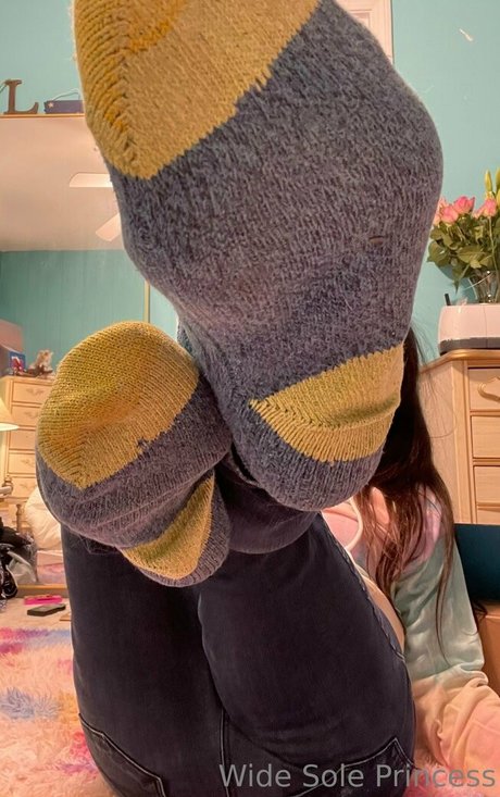 leahsprettyfeet nudes leaked onlyfans