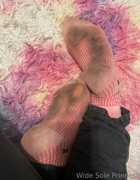 leahsprettyfeet leaks onlyfans porn