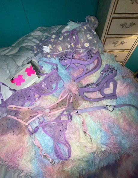 leahsprettyfeet onlyfans naked