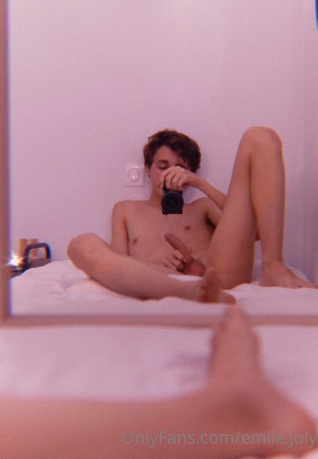 emile4you onlyfans nudes