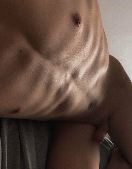 emile4you onlyfans content type