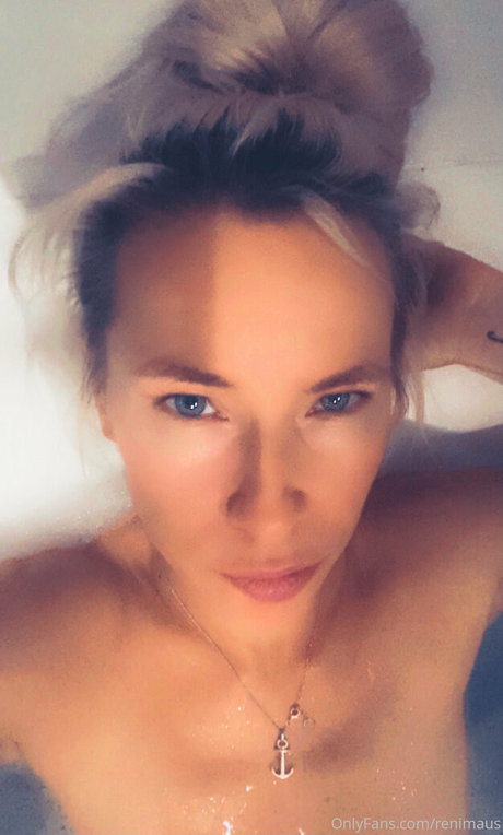 loveislove01 onlyfans leak nude