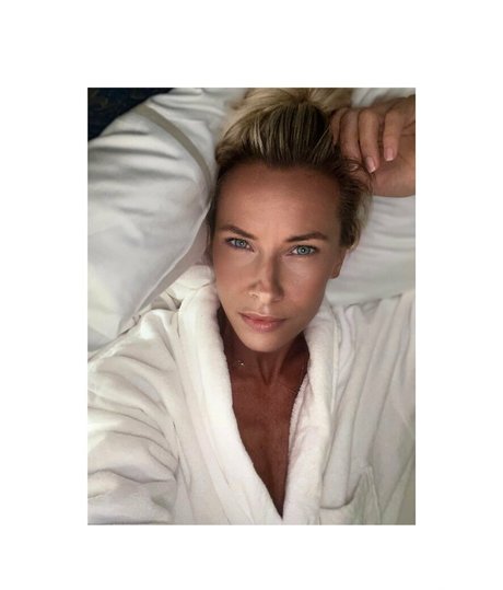 loveislove01 onlyfans topless