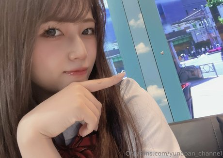 yunapan channel onlyfans model images