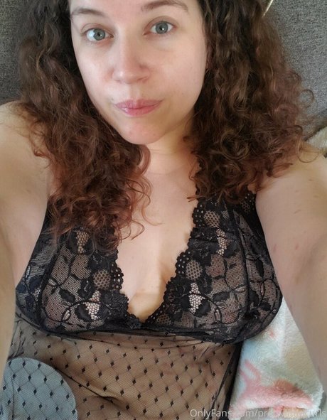 prettylittlecurls leaked onlyfans