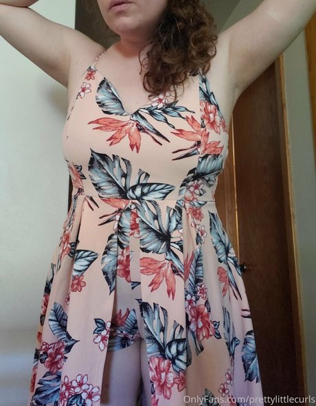 prettylittlecurls onlyfans leaks