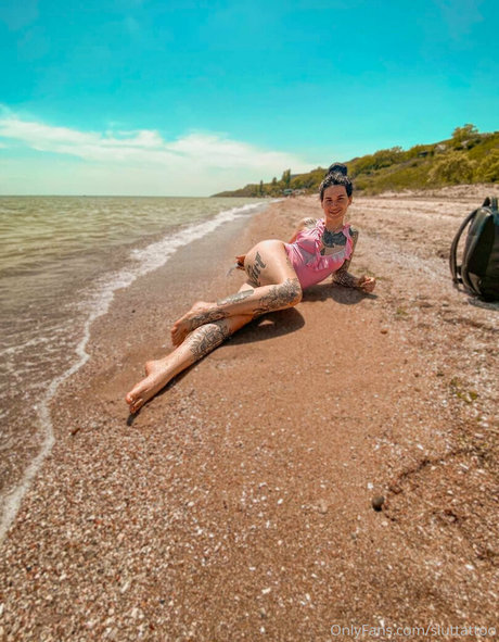 freckles onlyfans beautiful naked scan