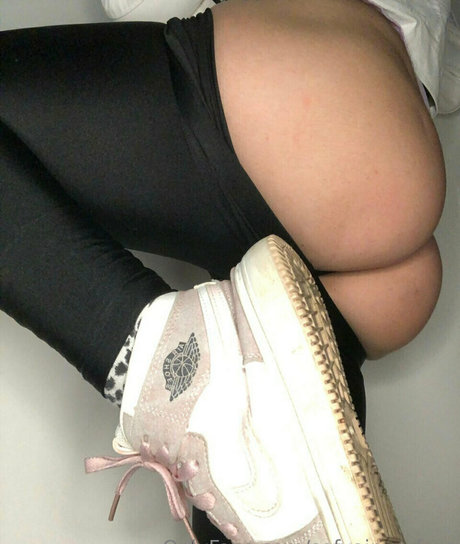 sofyainys free onlyfans model photo